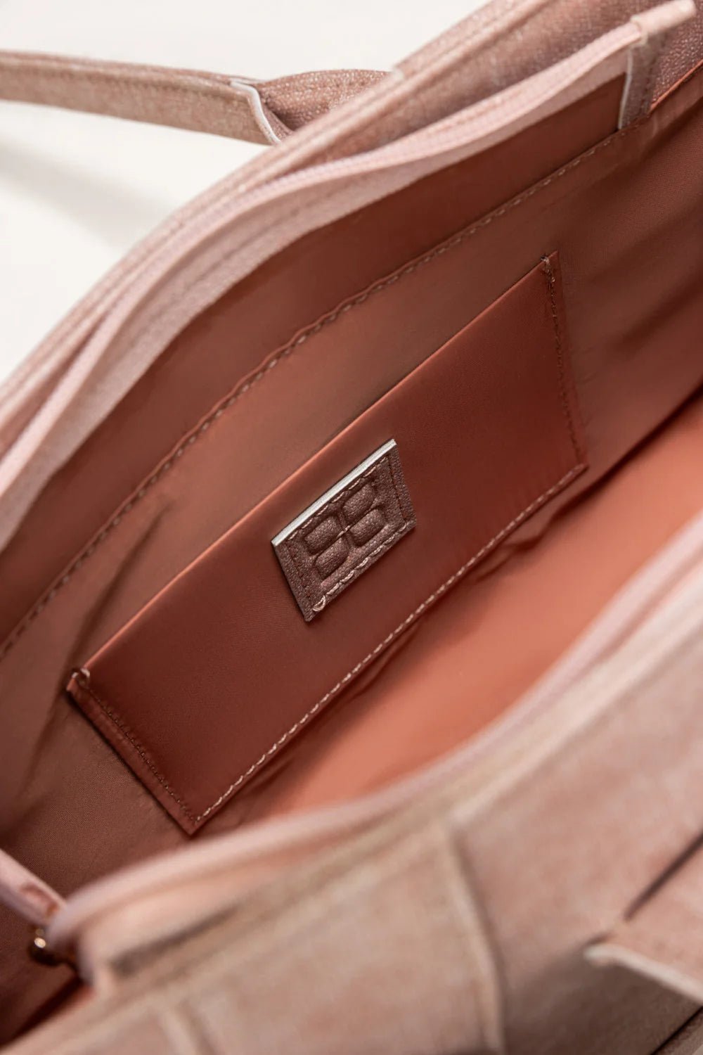 Pink Petal Carry - Image 4