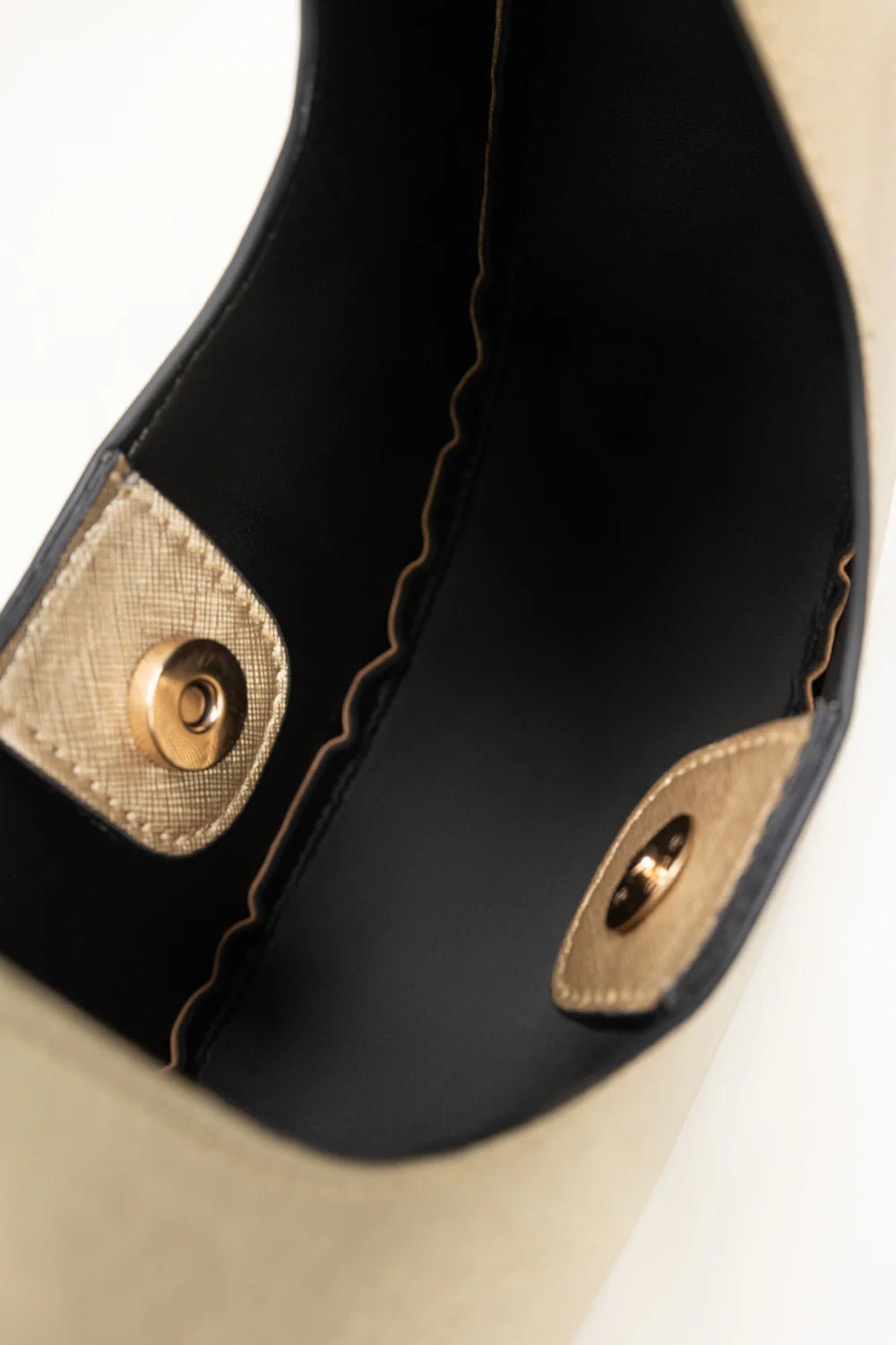 crescent-shaped Handbag - Image 4